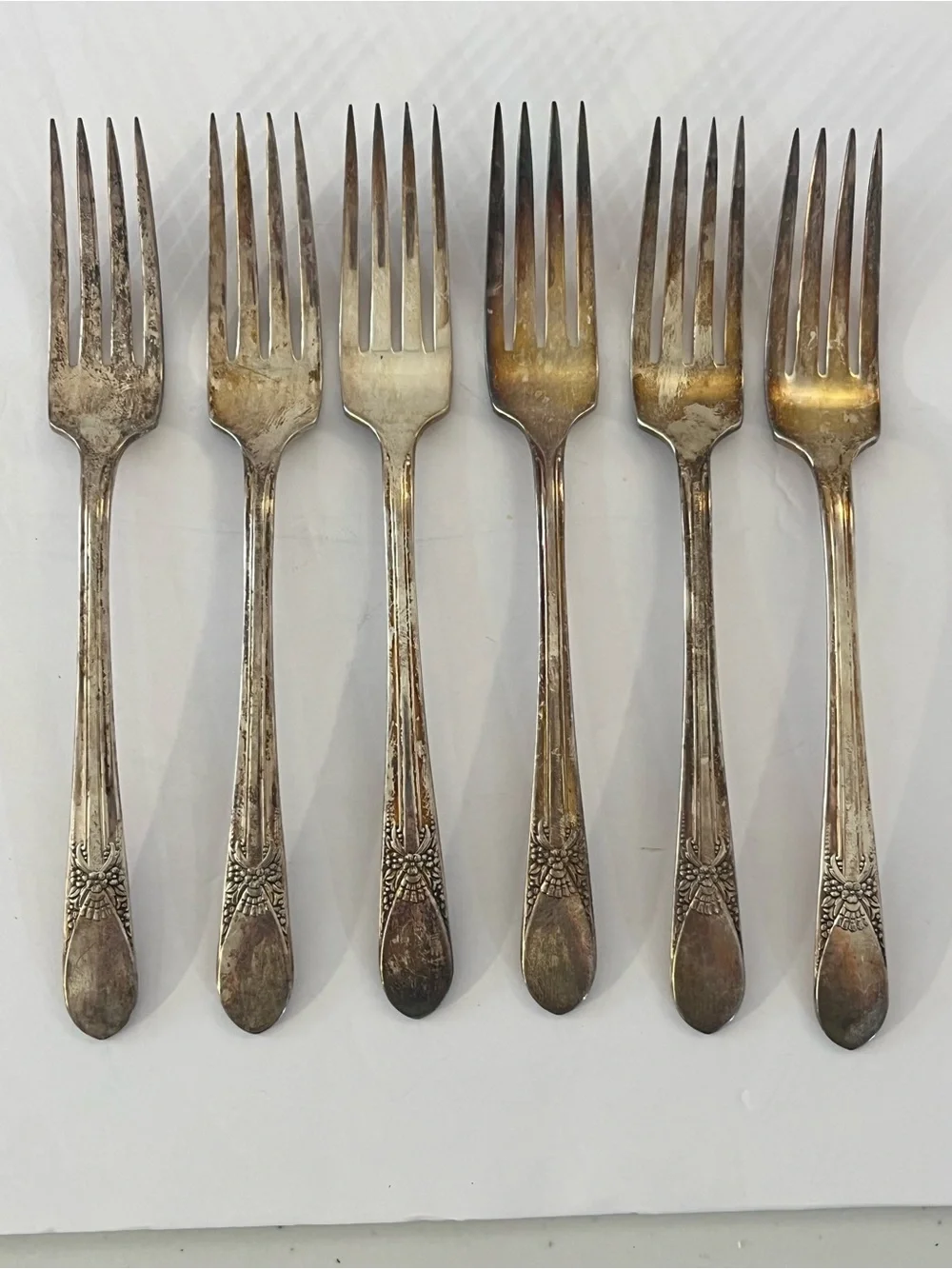 Wm Rogers IS Silver-plated Flatware Set 20 Pieces 1940 Beloved w/Guarantee Paper